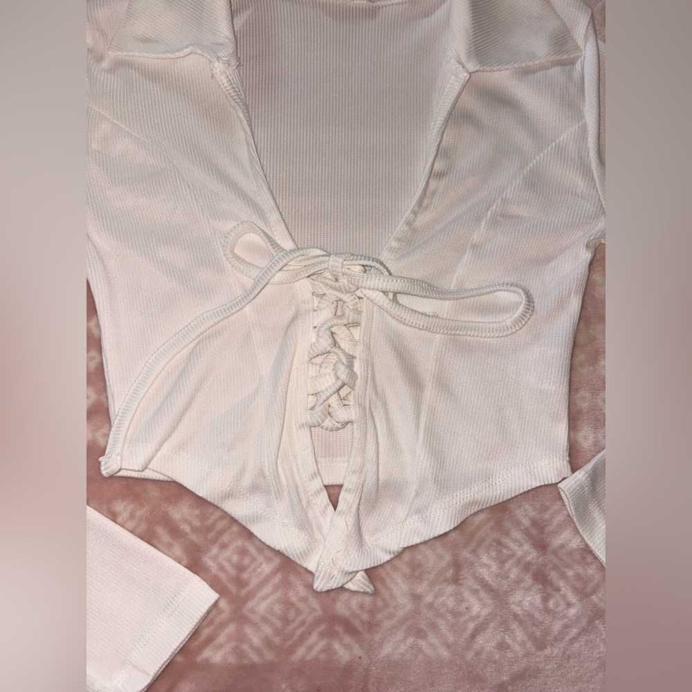 White Long Sleeve Crop Blouse with Tie Front - Picture 8 of 9